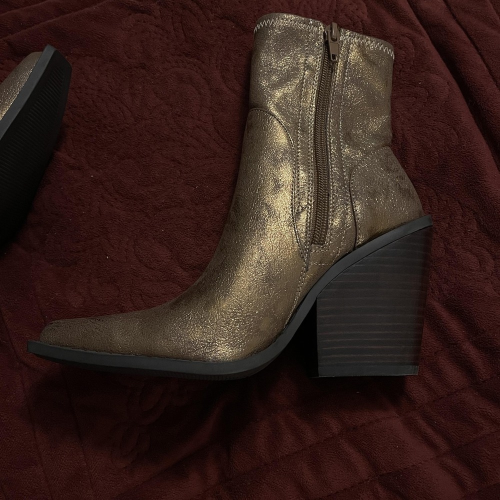 Charles by Charles David Boots Womens Size‎ 5 Metallic Bronze Winter Booties - Picture 4 of 16